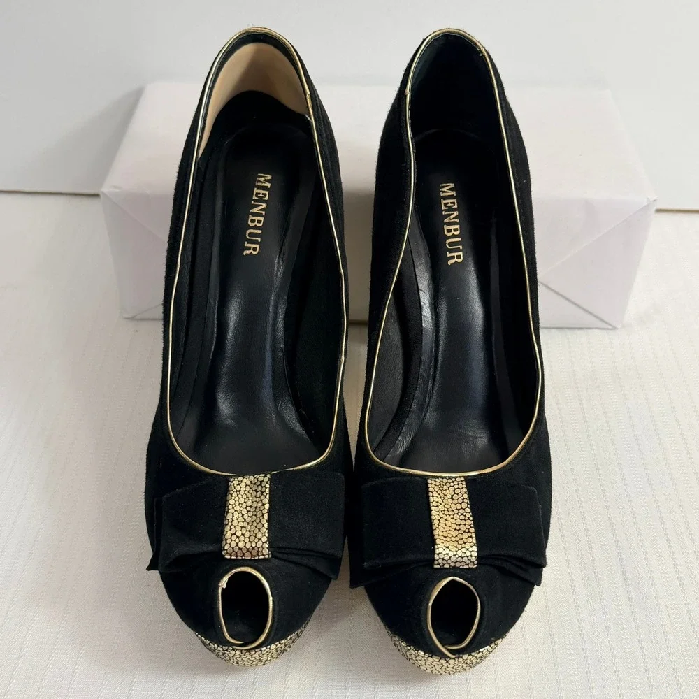 Menbur Womens Heels 40 Suede Peep Toe Platform Bow Gold Block Heel Black
